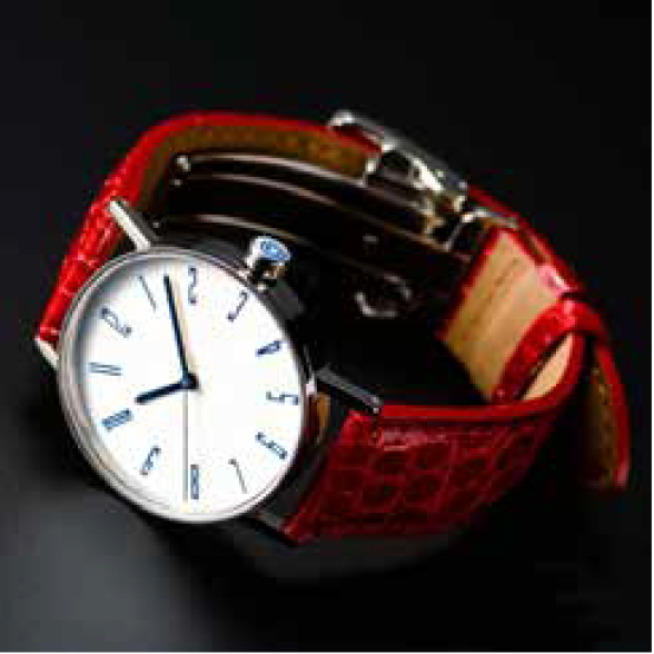 完売のため追加製造のボーイズサイズ有田焼アナログクォーツ